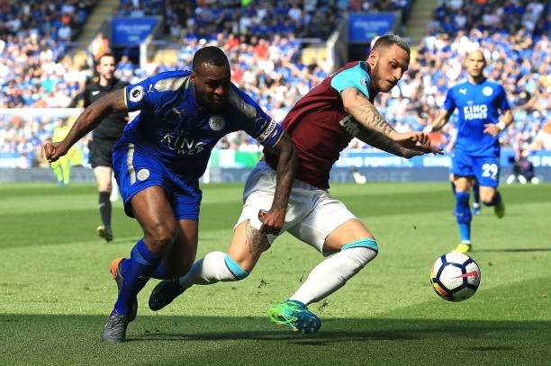 以其敏捷的 以其敏捷的